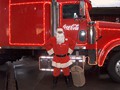Santa Claus wartet schon vor dem Cola-Truck !